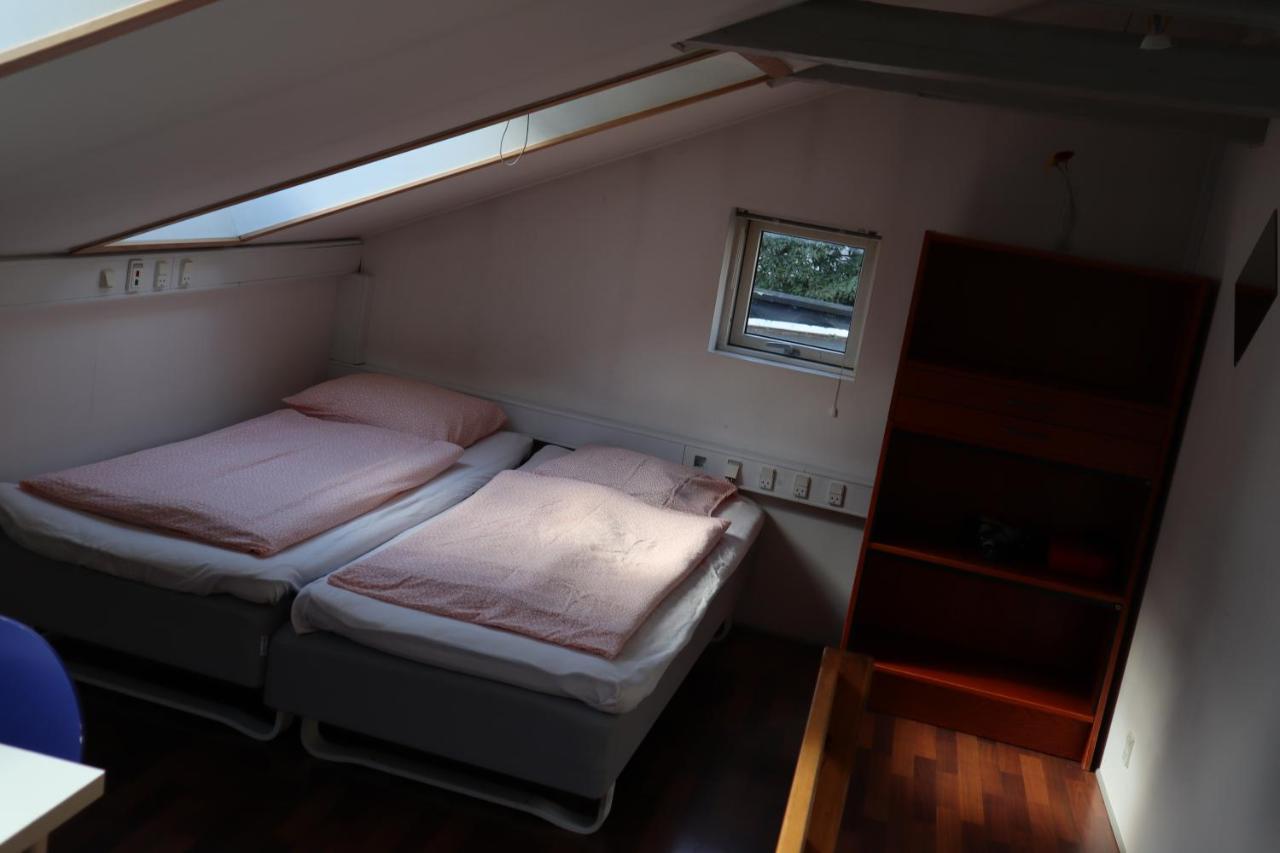 Rooms In Quiet Yellow Courtyard Apartment โคเปนเฮเกน ภายนอก รูปภาพ